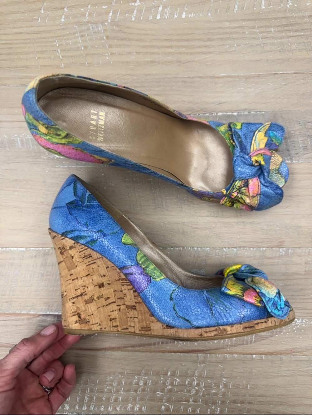 Stuart Weitzman Vintage Floral Cork Wedge Peep Toe Heels, size 9.5 - Picture 2 of 8